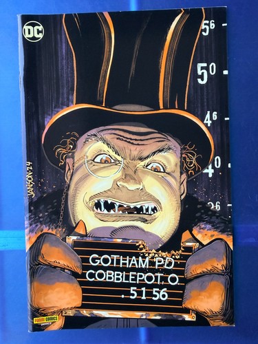 Batman lungo halloween ultimo - batman,